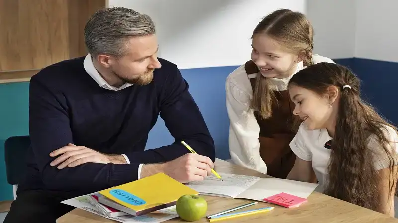 FamParentLife Entrepreneurial Parent Infoguide from FamousParenting